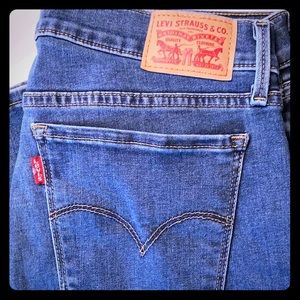 Levi Súper Skinny size 31